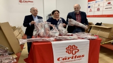 A Federación Galega de Caza en Lugo entregou máis de 250 kg de carne de xabaril á ONG Caritas Diocesanas de Lugo.