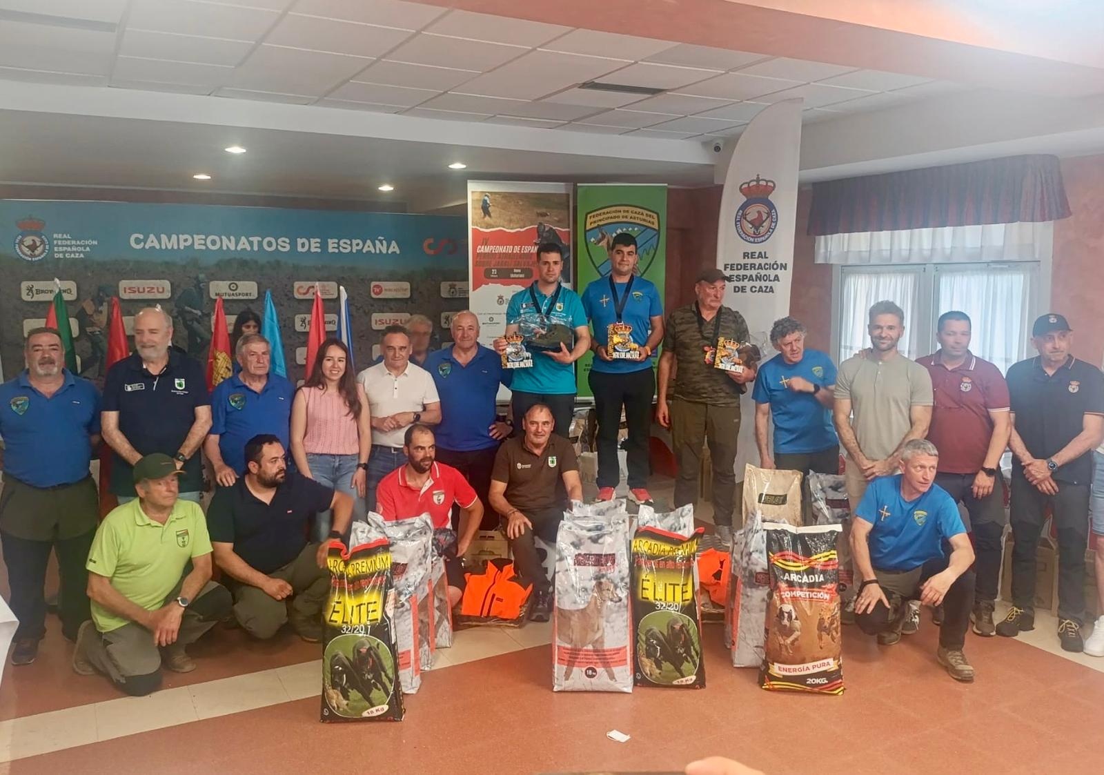 Adrián Otero con “Pepo” obtivo a prata no Nacional de Xabaril Salvaxe e Hugo Caruncho con “Messi” o bronce na Copa Xuvenil