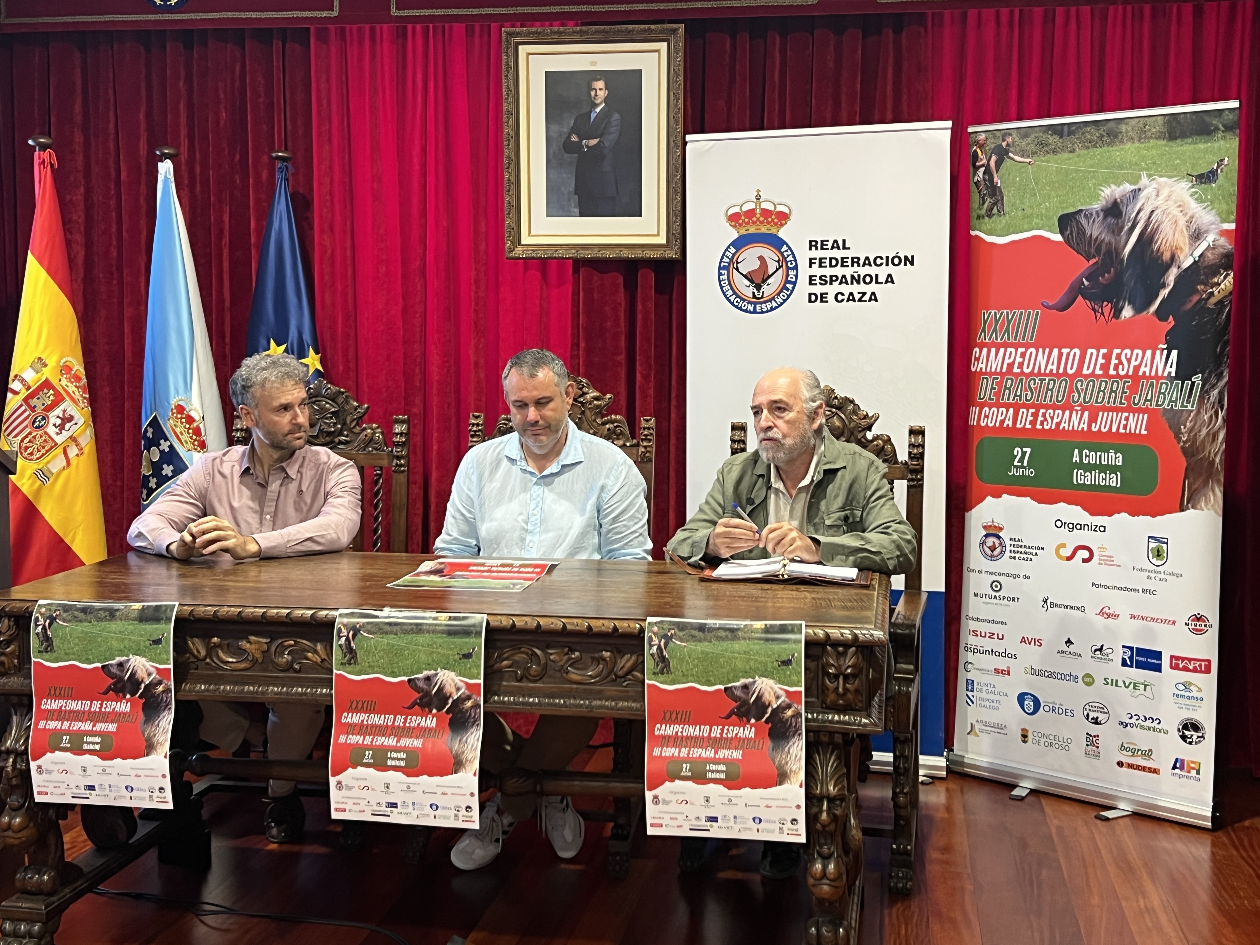 Xa tivo lugar en Ordes a presentación oficial do XXXIII Campionato de España de Cans de Rastro sobre Xabaril – III Copa de España Xuvenil